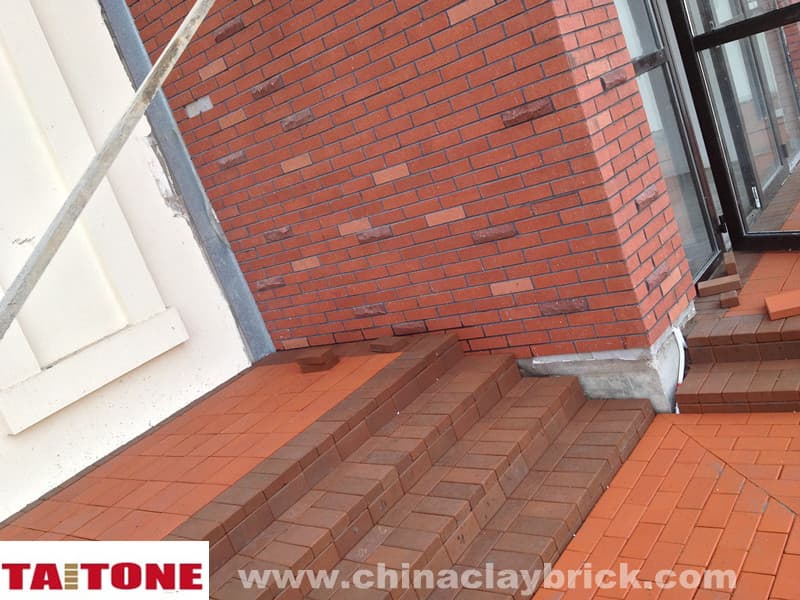 clay bricks for road pavement